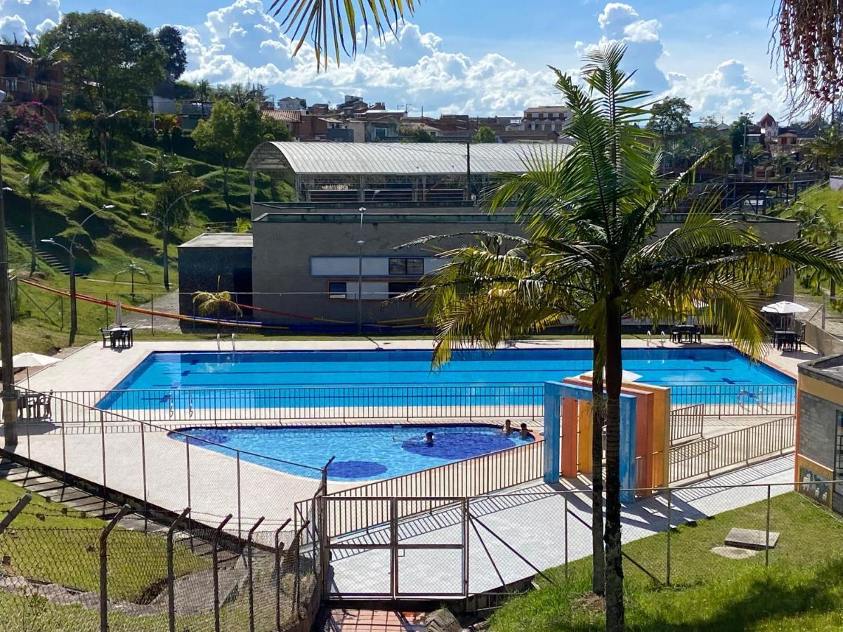 La Pradera Apartment By Hope กัวตาเป ภายนอก รูปภาพ